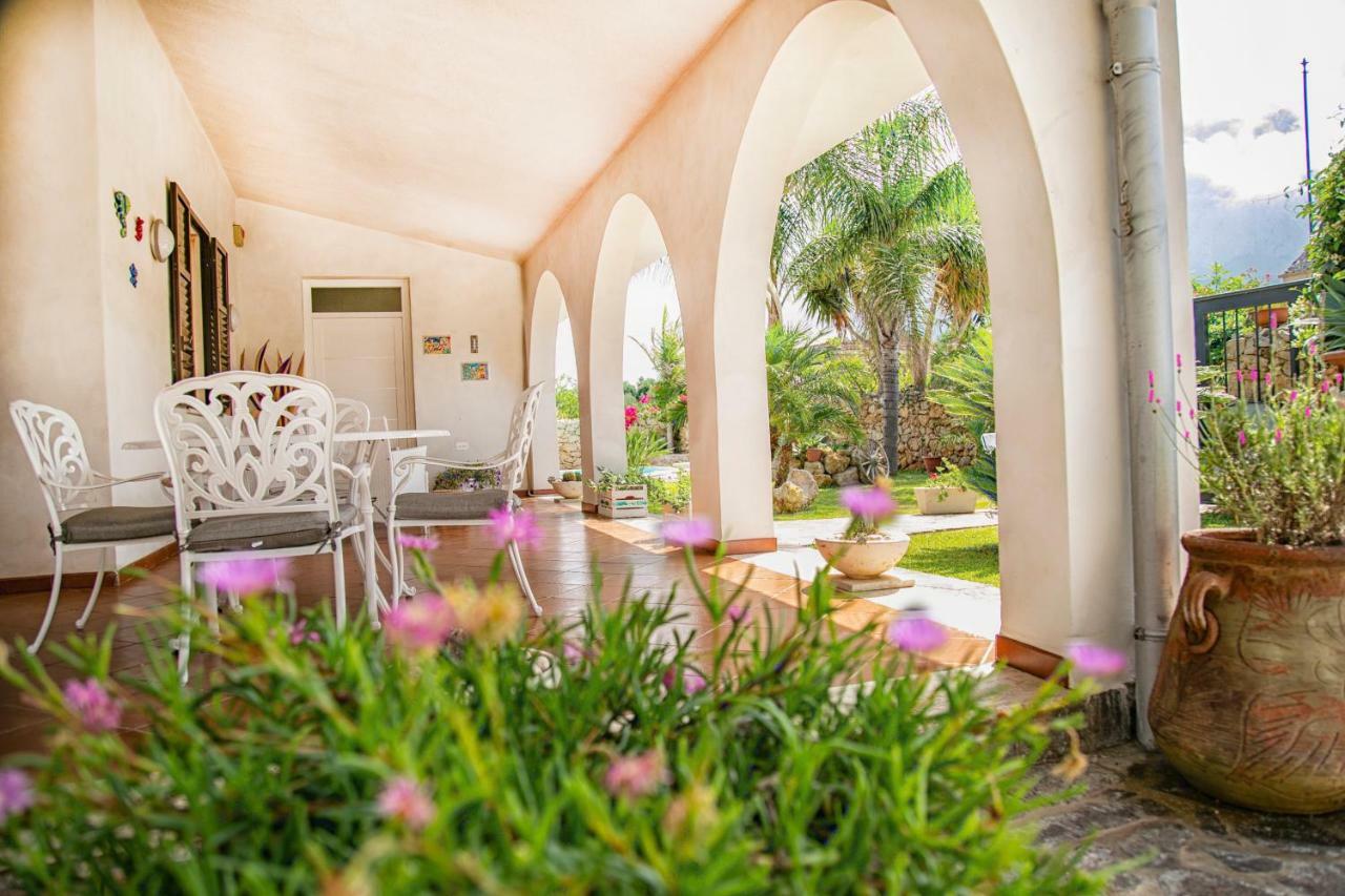 Villa Manzella Piscina Privata Чинізі Екстер'єр фото